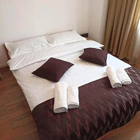 Popasul Drumetului Homestay Corbeni